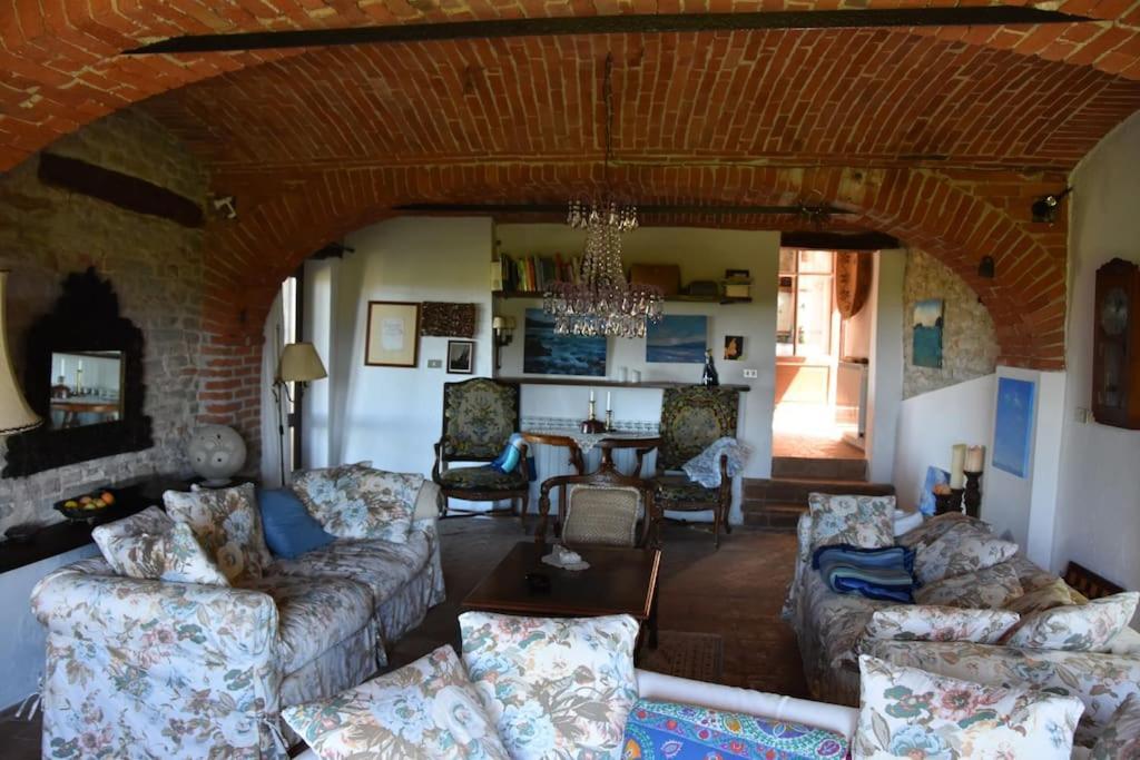 Rustico Im Piemont Mit Panorama Villa Clavesana Buitenkant foto